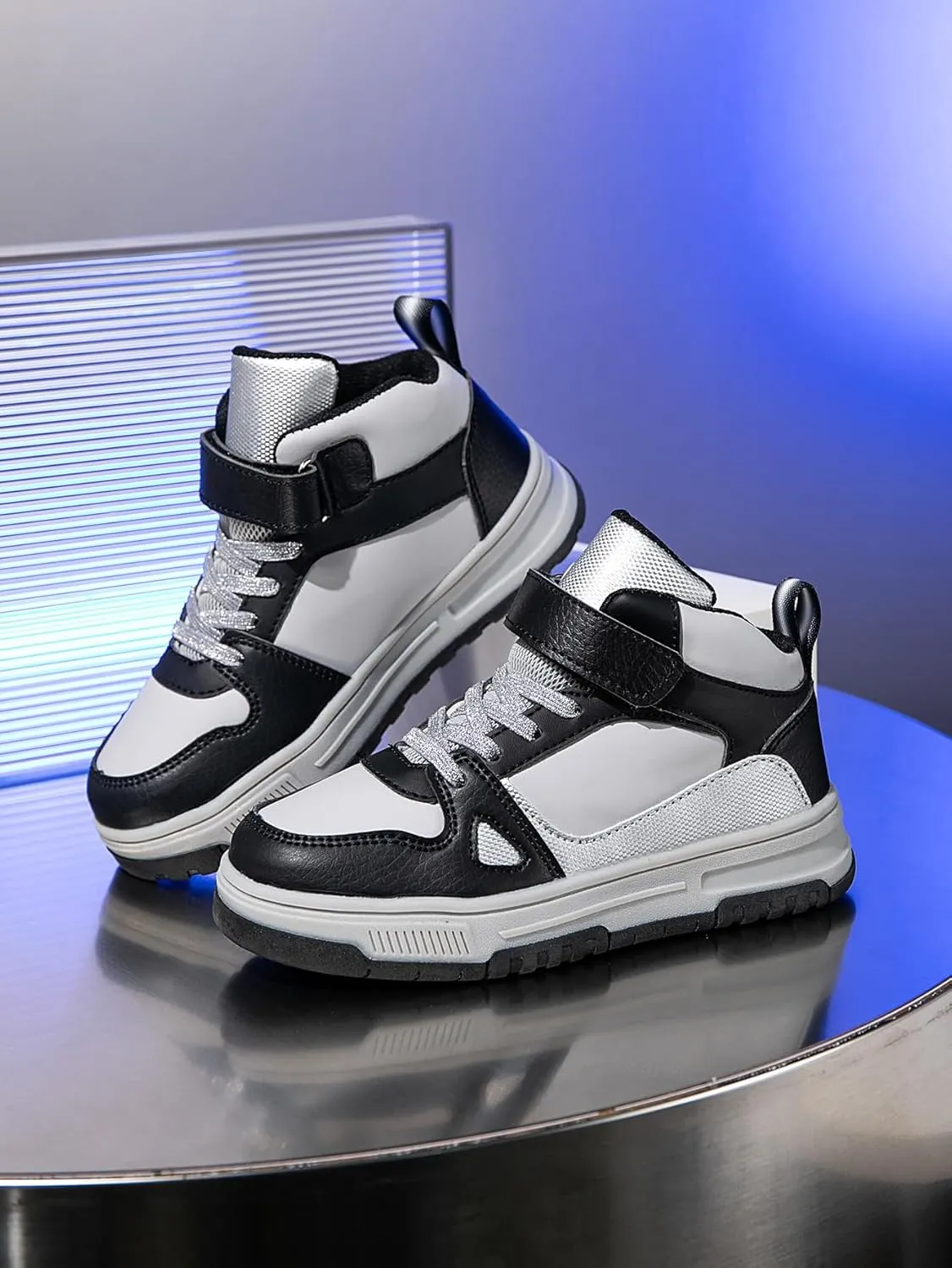 Boys Girls Outdoor Sports Board Shoes with Leather Upper, Breathable and Comfortable with Soft Padded Neck, Fashionable Retro Street Style, Basketball Shoes Suitable for All Seasons