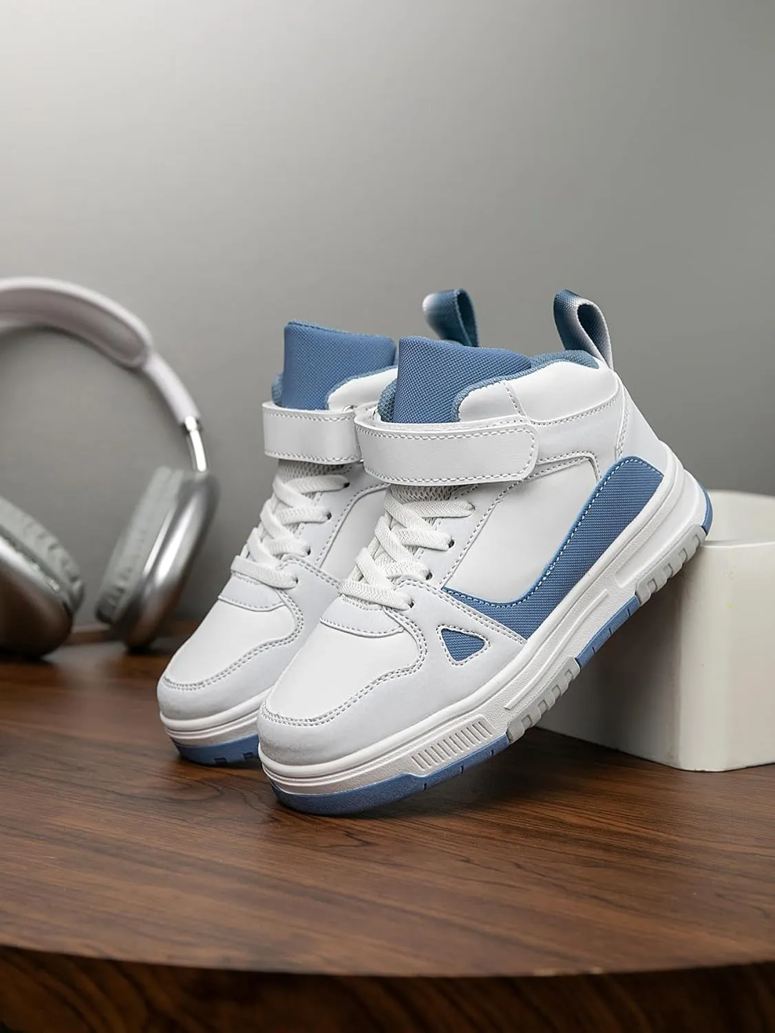 Boys Girls Outdoor Sports Board Shoes with Leather Upper, Breathable and Comfortable with Soft Padded Neck, Fashionable Retro Street Style, Basketball Shoes Suitable for All Seasons
