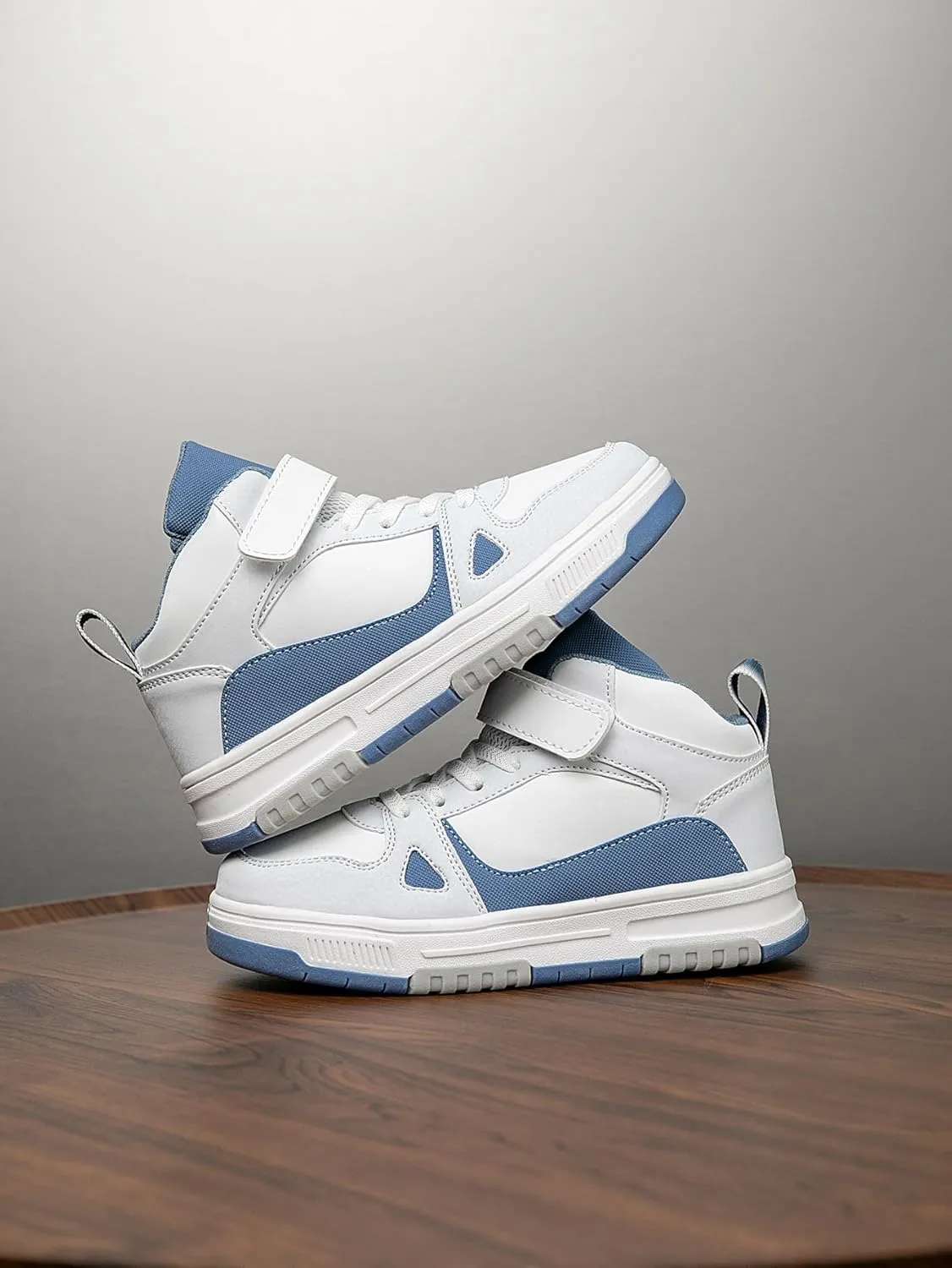 Boys Girls Outdoor Sports Board Shoes with Leather Upper, Breathable and Comfortable with Soft Padded Neck, Fashionable Retro Street Style, Basketball Shoes Suitable for All Seasons