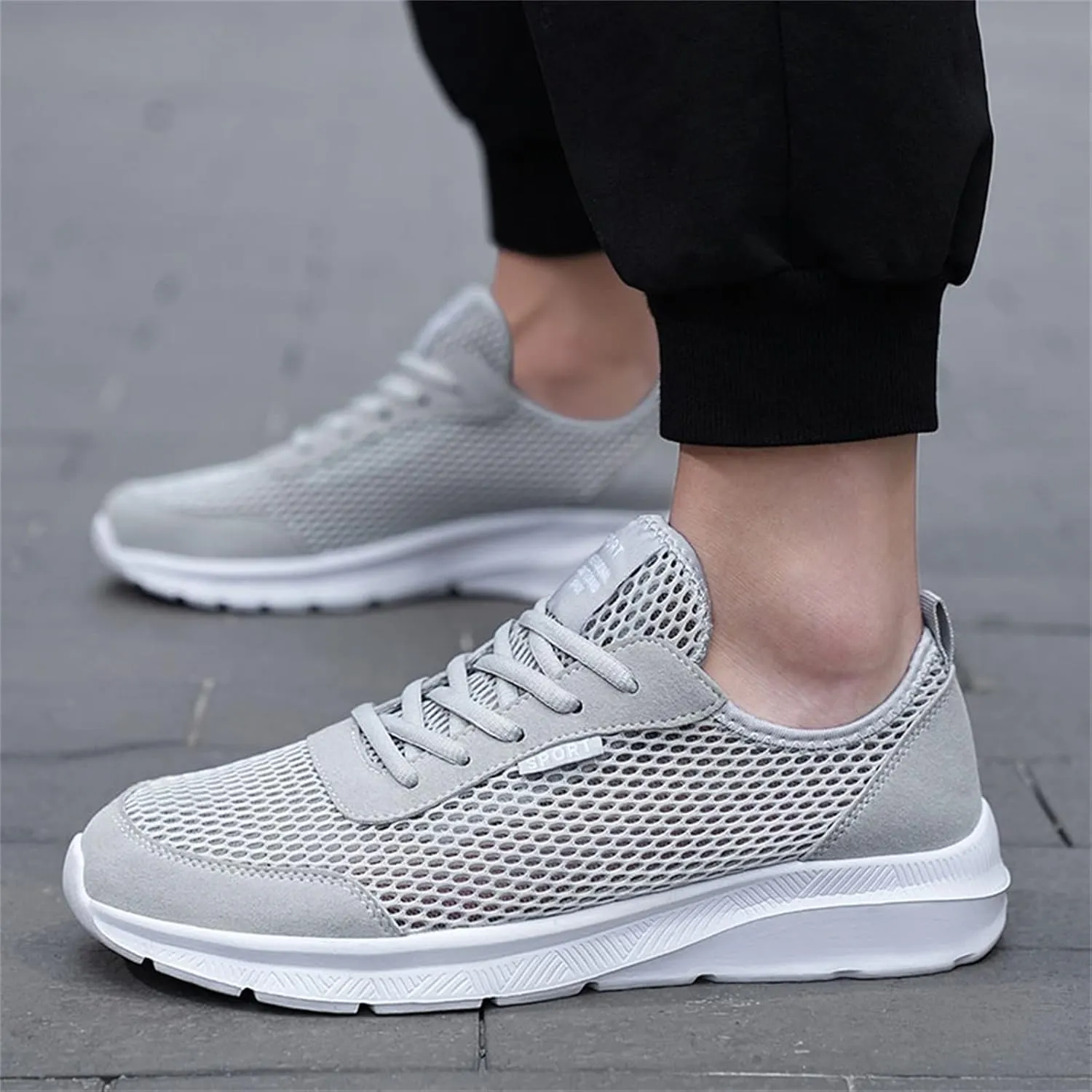 Fashion Summer Men Breathable Mesh Lightweight Comfortable Casual Shoes