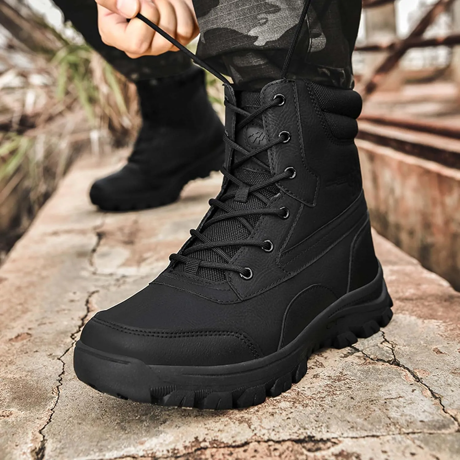 Men's Waterproof Anti Slip Wear-Resistant Tactical Boots Military Work Boots Combat Boots Outdoor Hiking Mountaineering Shoes