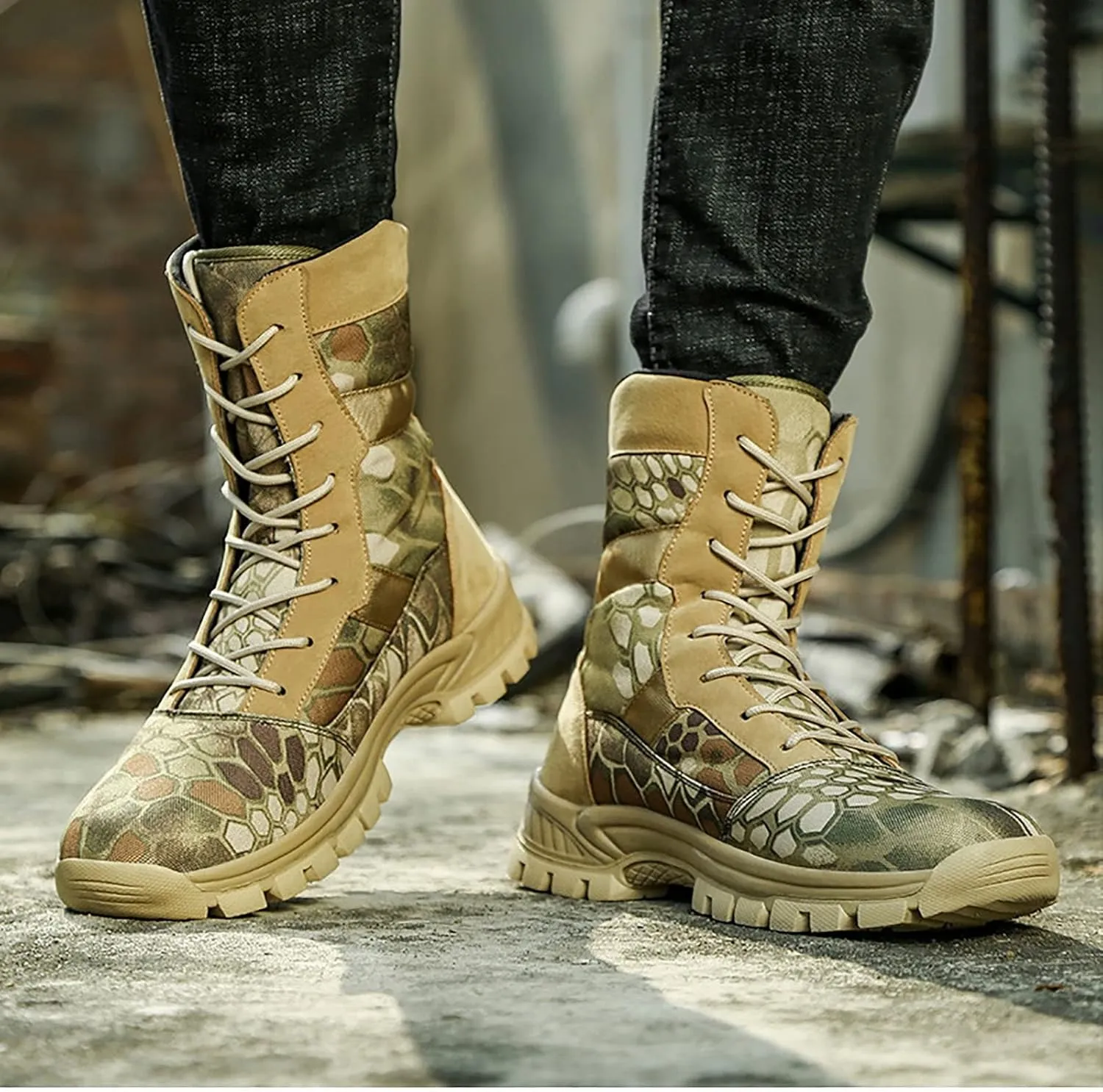 Military and Tactical Boots for Men, Outdoor Lace-up Sports Non-slip Comfortable Shock Mountaineering Boots, for Woodland Desert Breathable Hiking Shoes