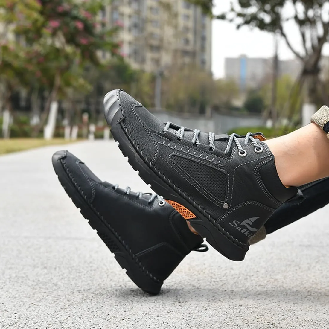 Sawbehind Men's Comfortable Handmade Leather Boots, Spacious Toe Boxoutdoor Leathers Shoes, Non-Slip Waterproof Multifunctional Outdoor Leather Boots, Suitable for Gathering Outdoors
