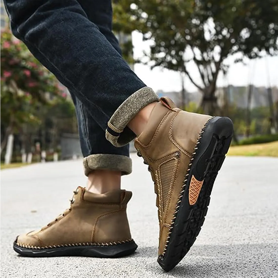 Sawbehind Men's Comfortable Handmade Leather Boots, Spacious Toe Boxoutdoor Leathers Shoes, Non-Slip Waterproof Multifunctional Outdoor Leather Boots, Suitable for Gathering Outdoors
