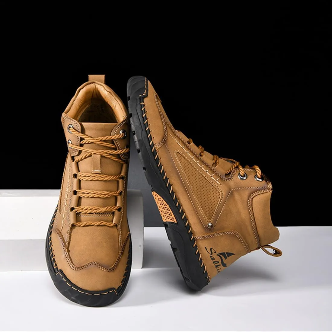 Sawbehind Men's Comfortable Handmade Leather Boots, Spacious Toe Boxoutdoor Leathers Shoes, Non-Slip Waterproof Multifunctional Outdoor Leather Boots, Suitable for Gathering Outdoors