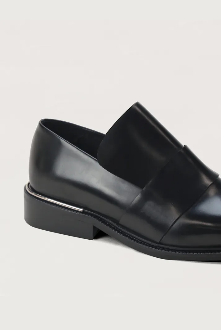 The Luxe Black Leather Loafer