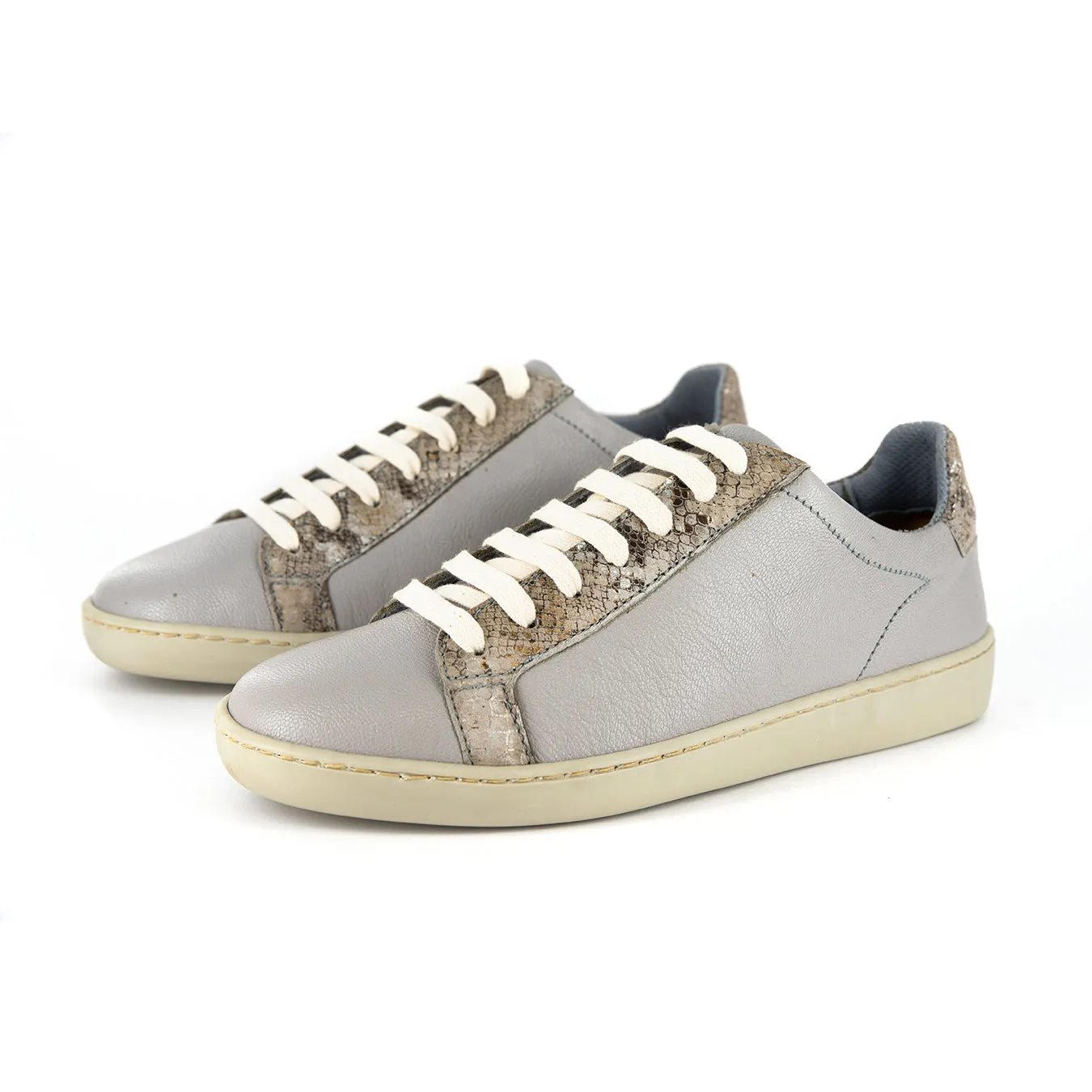 Umpendi : Ladies Leather Sneaker in Quarry Cayak & Opal Rockafella